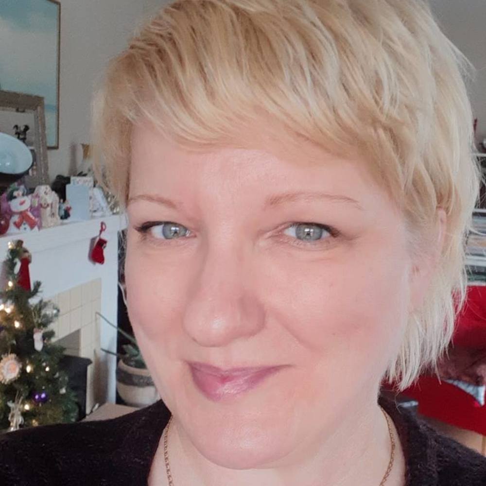Meet your Posher, Lisa